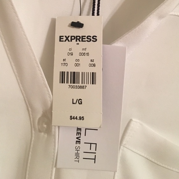 (2) Long-sleeve button downs - Picture 3 of 7